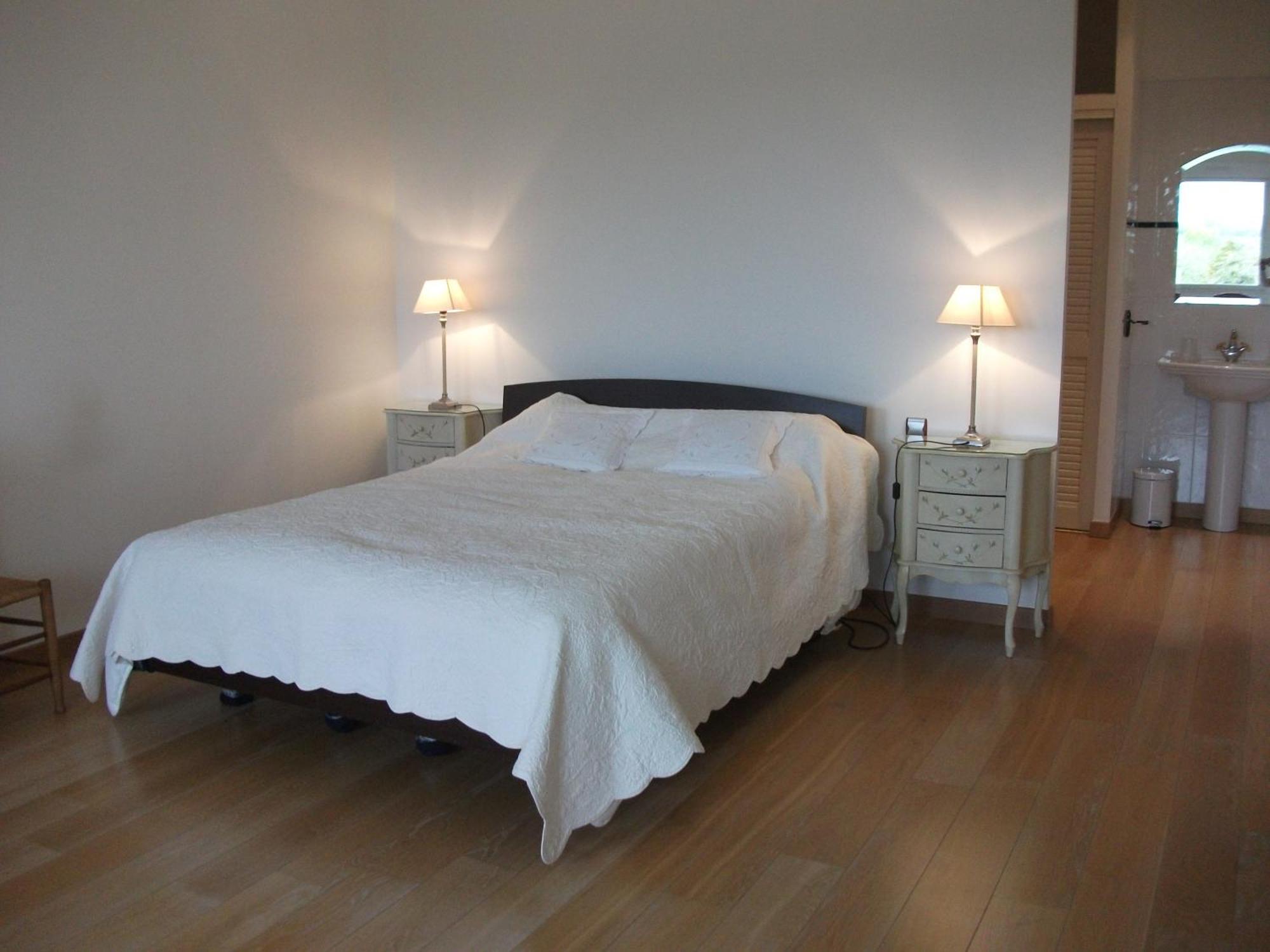 グランビル Camelia Rouge Bed & Breakfast エクステリア 写真